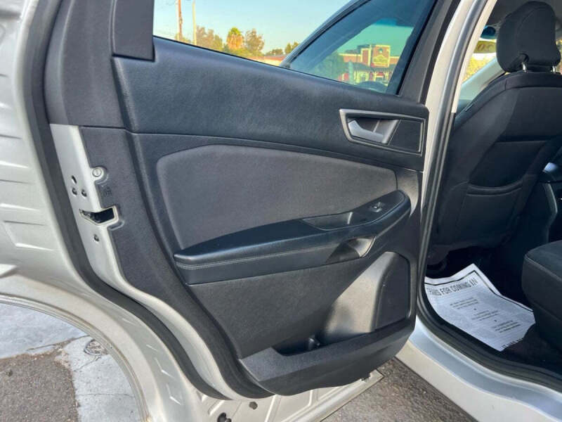 2017 Ford Edge SE