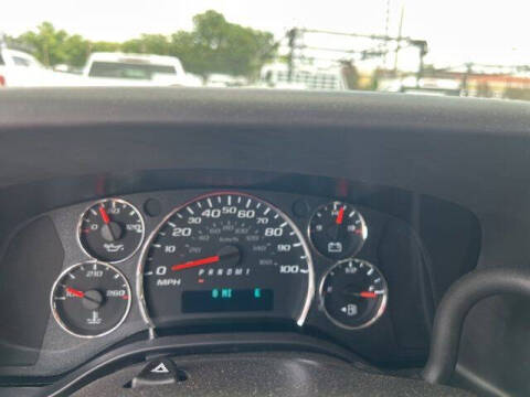 2025 Chevrolet Express 3500