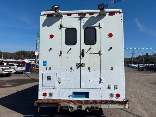 2014 Freightliner MT45 Chassis