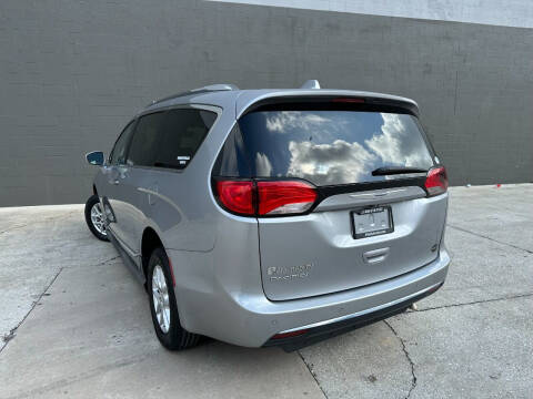 2020 Chrysler Pacifica Launch Edition