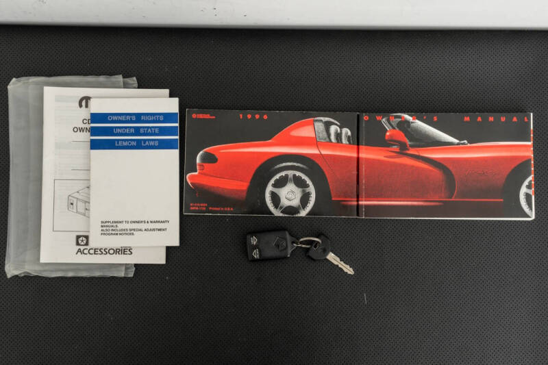 1996 Dodge Viper RT/10