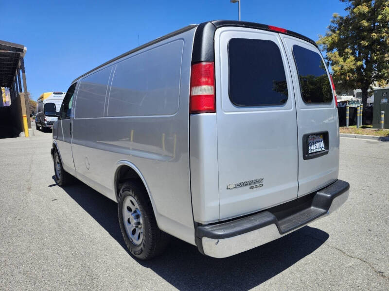 2011 Chevrolet Express 1500