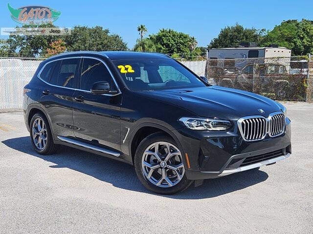 2022 BMW X3 30i's photo