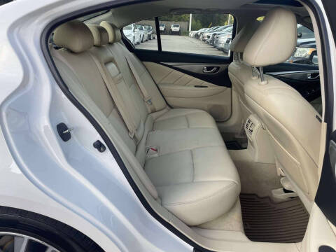 2014 Infiniti Q50 Premium