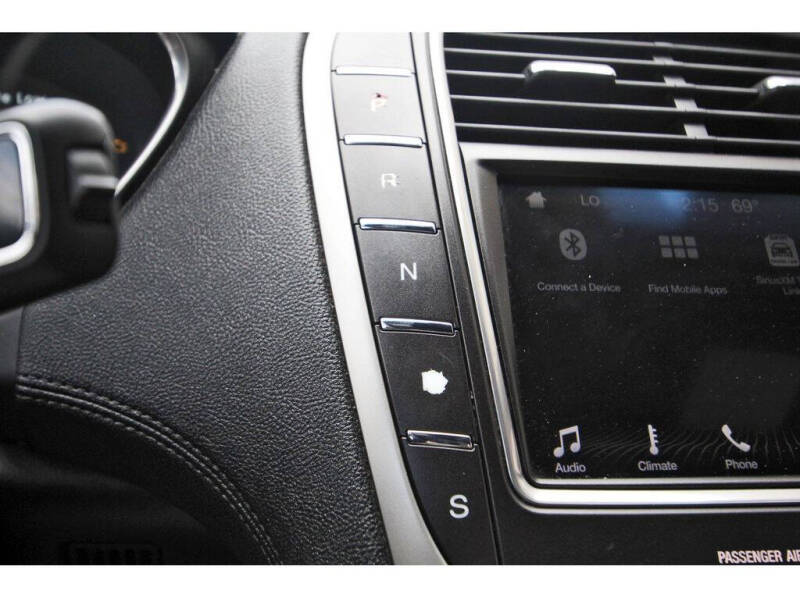 2019 Lincoln Nautilus Select