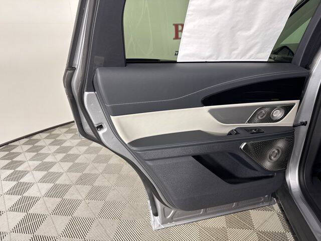 2025 Lincoln Nautilus Reserve