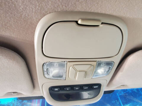 2004 Toyota Sienna LE 7 Passenger