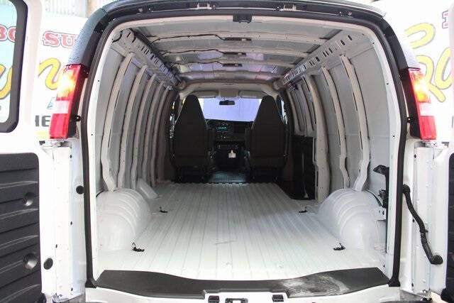 2025 Chevrolet Express 2500