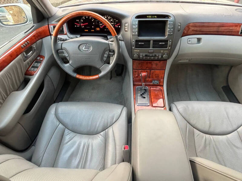 2003 Lexus LS 430