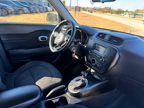 2017 Kia Soul +