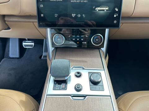 2023 Land Rover Range Rover P400 SE