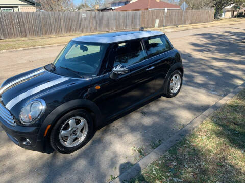 2010 MINI Cooper for sale at Demetry Automotive in Houston TX