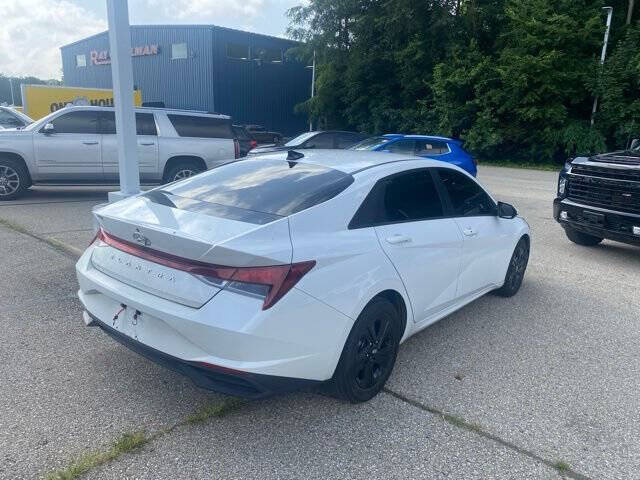 2021 Hyundai Elantra