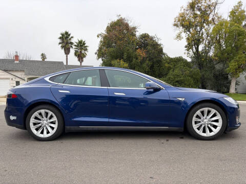 2016 Tesla Model S 70