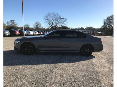 2022 BMW 7 Series 740i