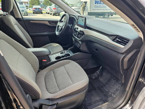 2022 Ford Escape SE