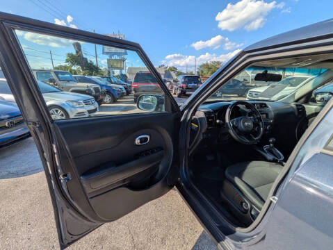 2014 Kia Soul +