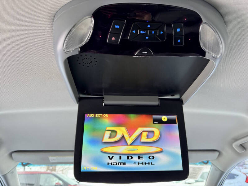 2015 Toyota Sienna LE 8-Passenger