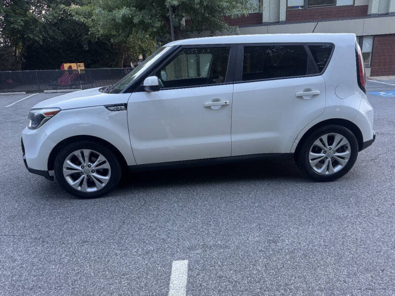 2016 Kia Soul +
