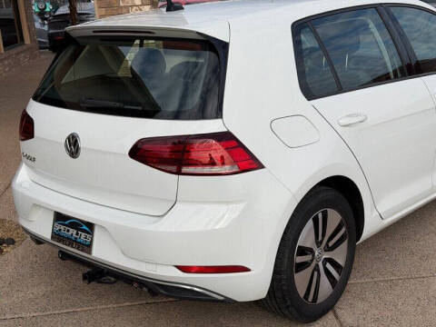 2017 Volkswagen e-Golf SE