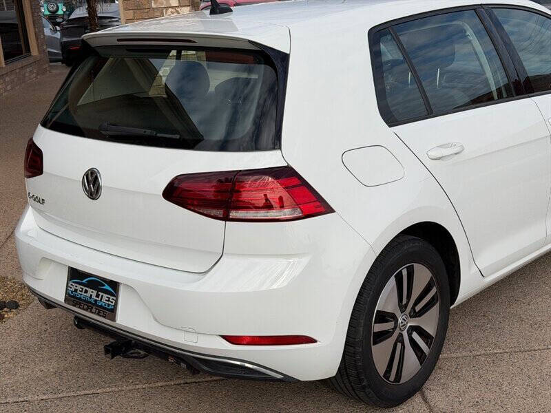 2017 Volkswagen e-Golf SE