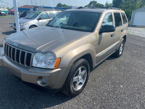 2005 Jeep Grand Cherokee for sale at Burkholder Motors in Middletown DE