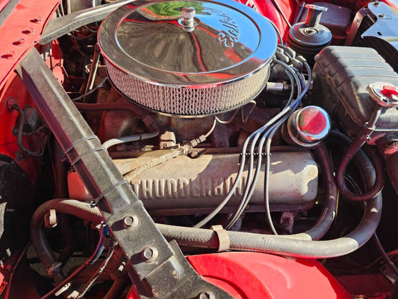 1961 Ford Thunderbird