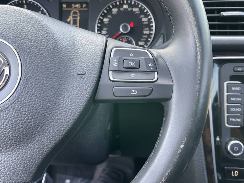 2015 Volkswagen Passat 2.0L TDI SEL Premium