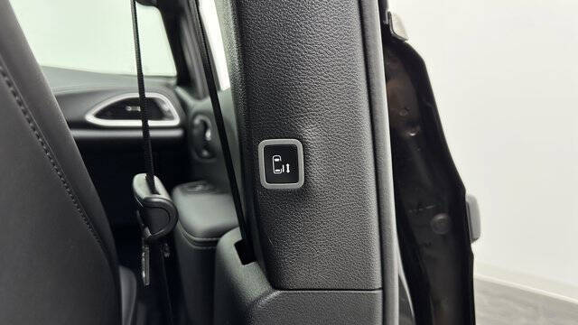 2025 Chrysler Pacifica Plug-In Hybrid