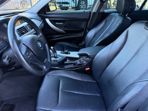 2014 BMW 3 Series 320i