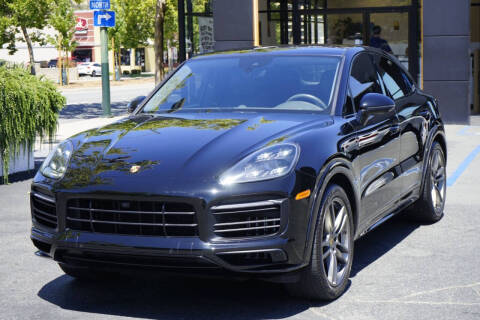 2021 Porsche Cayenne GTS Coupe