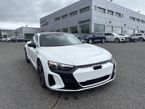 2023 Audi e-tron GT quattro Premium Plus