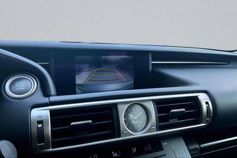 2016 Lexus IS 200t