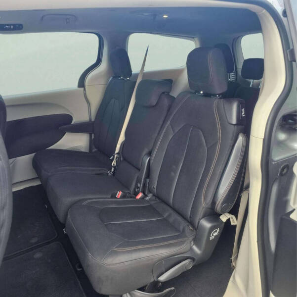 2017 Chrysler Pacifica Touring