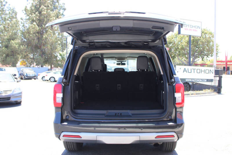 2024 Ford Expedition MAX XLT