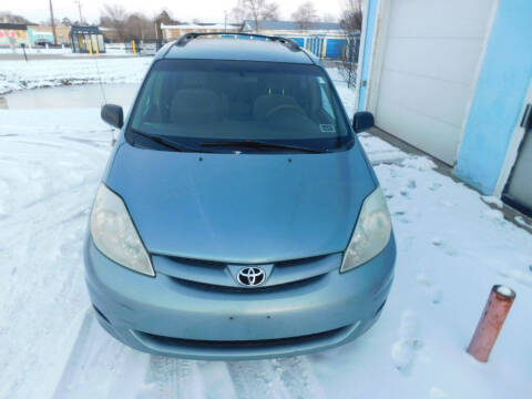 2006 Toyota Sienna LE 7 Passenger