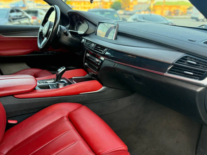 2018 BMW X6 xDrive35i