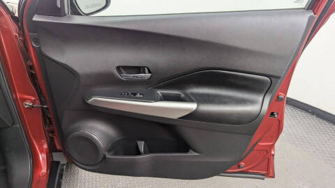 2019 Nissan Kicks SR