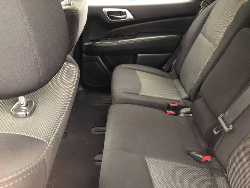 2018 Nissan Pathfinder S