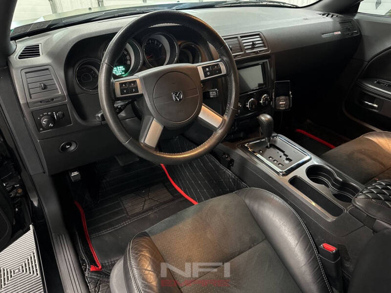 2009 Dodge Challenger SRT8