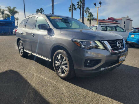 2020 Nissan Pathfinder SL