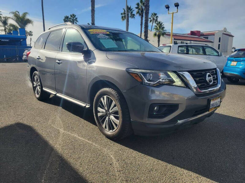 2020 Nissan Pathfinder SL