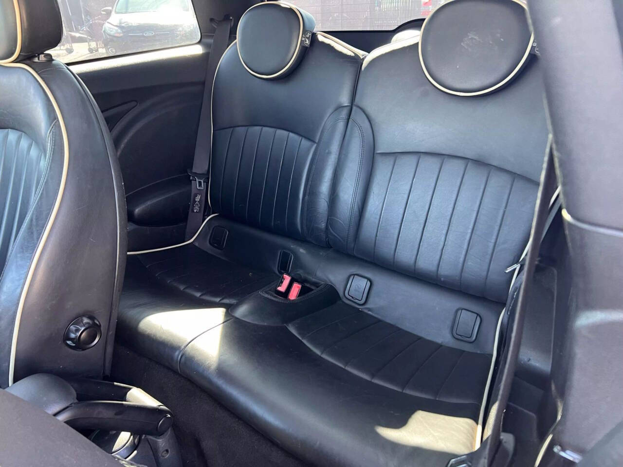 Off white 2009 MINI Cooper S S 2dr Hatchback 22