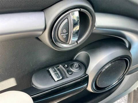 2023 MINI Hardtop 2 Door Cooper SE