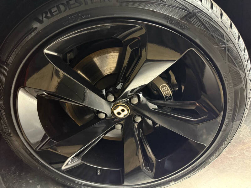 2019 Bentley Bentayga V8