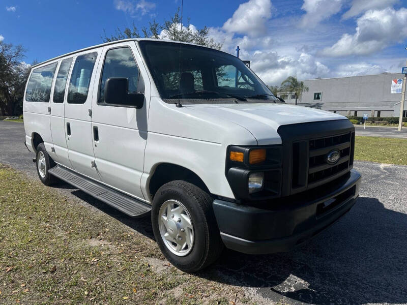 2011 Ford E-Series E-350 SD XL