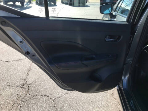 2023 Nissan Versa SR