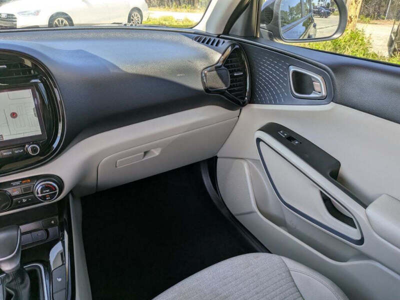 2025 Kia Soul EX