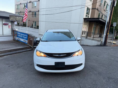 2018 Chrysler Pacifica LX