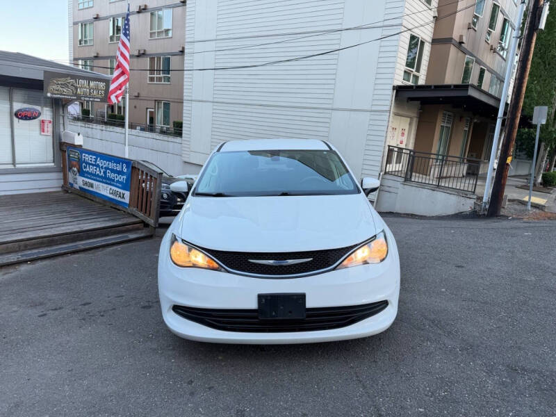2018 Chrysler Pacifica LX